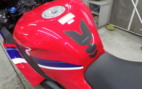 HONDA CBR600RR 2025 PC40
