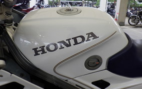 HONDA VFR750F RC24