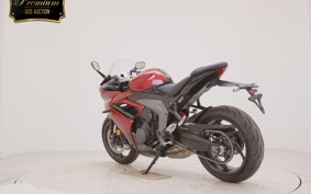 TRIUMPH DAYTONA 660 2025