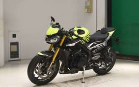 TRIUMPH STREET TRIPLE RS 2023