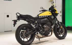 YAMAHA XSR700 2016