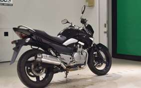 SUZUKI GSR250 2026