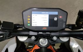 KTM 1290 SUPER  DUKE R 2018 V3940