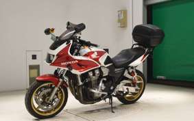 HONDA CB1300SB SUPER BOLDOR A 2008 SC54