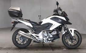 HONDA NC700X DCT RC63