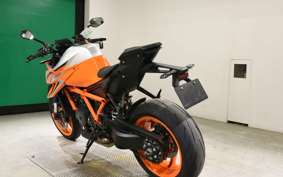 KTM 1290 SUPER DUKE R 2023