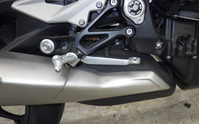 TRIUMPH STREET TRIPLE RS 2023