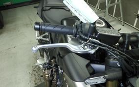 HONDA CB650R E-Clutch 2025 RH17