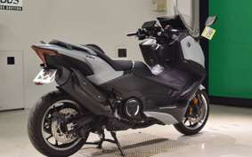 YAMAHA T-MAX 560 2025 SJ21J