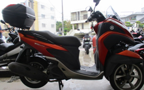 YAMAHA TRICITY 125 SE82J