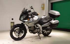 SUZUKI Vｽﾄﾛｰﾑ650 2004