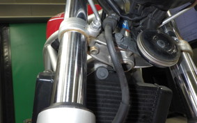 HONDA VTR 250 Gen. 2 MC33