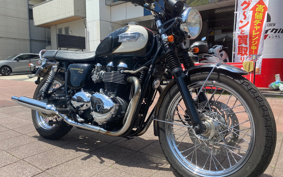 TRIUMPH BONNEVILLE T100 2009 TJ9157