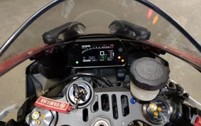 YAMAHA YZF-R1 RN39