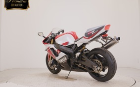 YAMAHA YZF-R7 2001