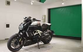 DUCATI DIAVEL AMG 2012