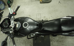 SUZUKI GSR250