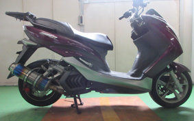 YAMAHA MAJESTYS SG28J