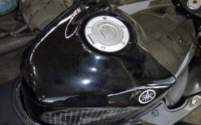 YAMAHA YZF-R1
