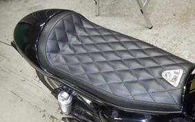 TRIUMPH THRUXTON 900 2013