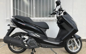 YAMAHA MAJESTYS SG28J