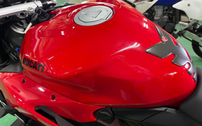 DUCATI STREET FIGHTER V2 2022 3F00