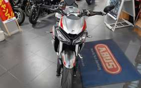 TRIUMPH  TRIUMPH  STREET  TRIPLE RS 2021 HDA554