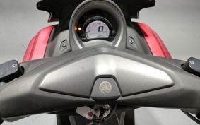 YAMAHA N-MAX 155 SG50J