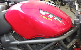 HONDA VTR 250 MC33