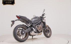 HONDA CB650R E-Clutch 2025 RH17