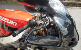 SUZUKI GSX-R1000 2001 GT74A