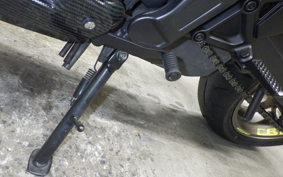 HONDA CB650R E-Clutch 2024 RH17