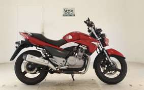 SUZUKI GSR250