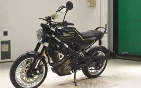 HUSQVARNA SVARTPILEN 401 2019