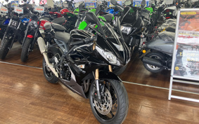 TRIUMPH DAYTONA 675 2015 TTA12F