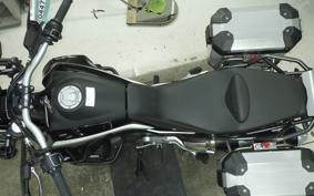 MOTO GUZZI V85 TT 2022