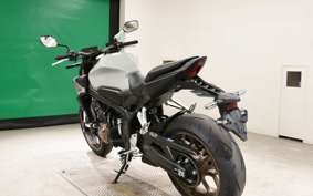 HONDA CB650R E-Clutch 2024 RH17