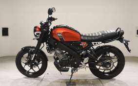 YAMAHA XSR155 2025