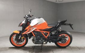 KTM 1290 SUPER  DUKE R V3940