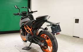 KTM 390 DUKE 2023