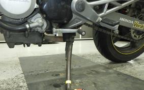 HONDA VTR 250 MC33