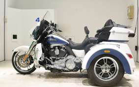 HARLEY FLHTCUTG TRIKE 2015