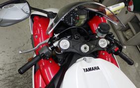 YAMAHA YZF-R1 2010