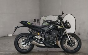 TRIUMPH  TRIUMPH  STREET  TRIPLE RS 2024 HDA614