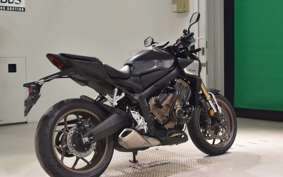HONDA CB650R E-Clutch 2025 RH17