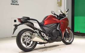 HONDA VFR1200F 2025 SC63