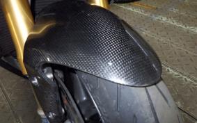 TRIUMPH DAYTONA 675 R 2011