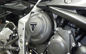 TRIUMPH DAYTONA 765 2020
