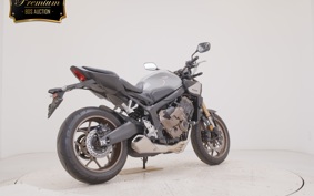 HONDA CB650R E-Clutch 2026 RH17