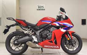 HONDA CBR650R E-Clutch 2025 RH17
